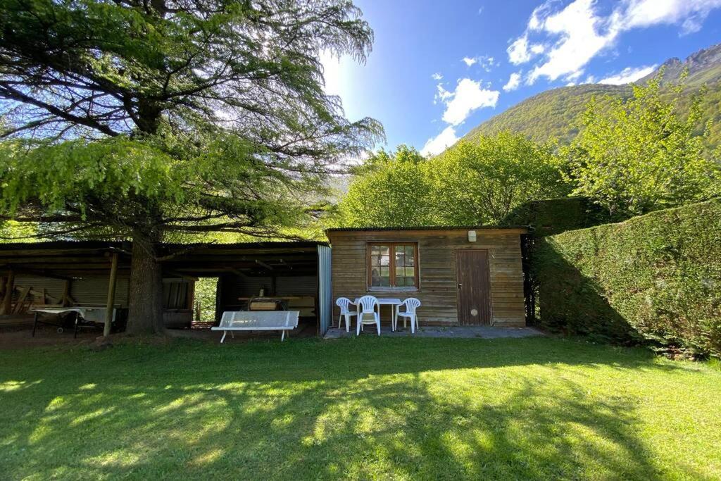 T2 Ensoleille. Terrasse Et Vaste Jardin Commun Cauterets Exterior foto